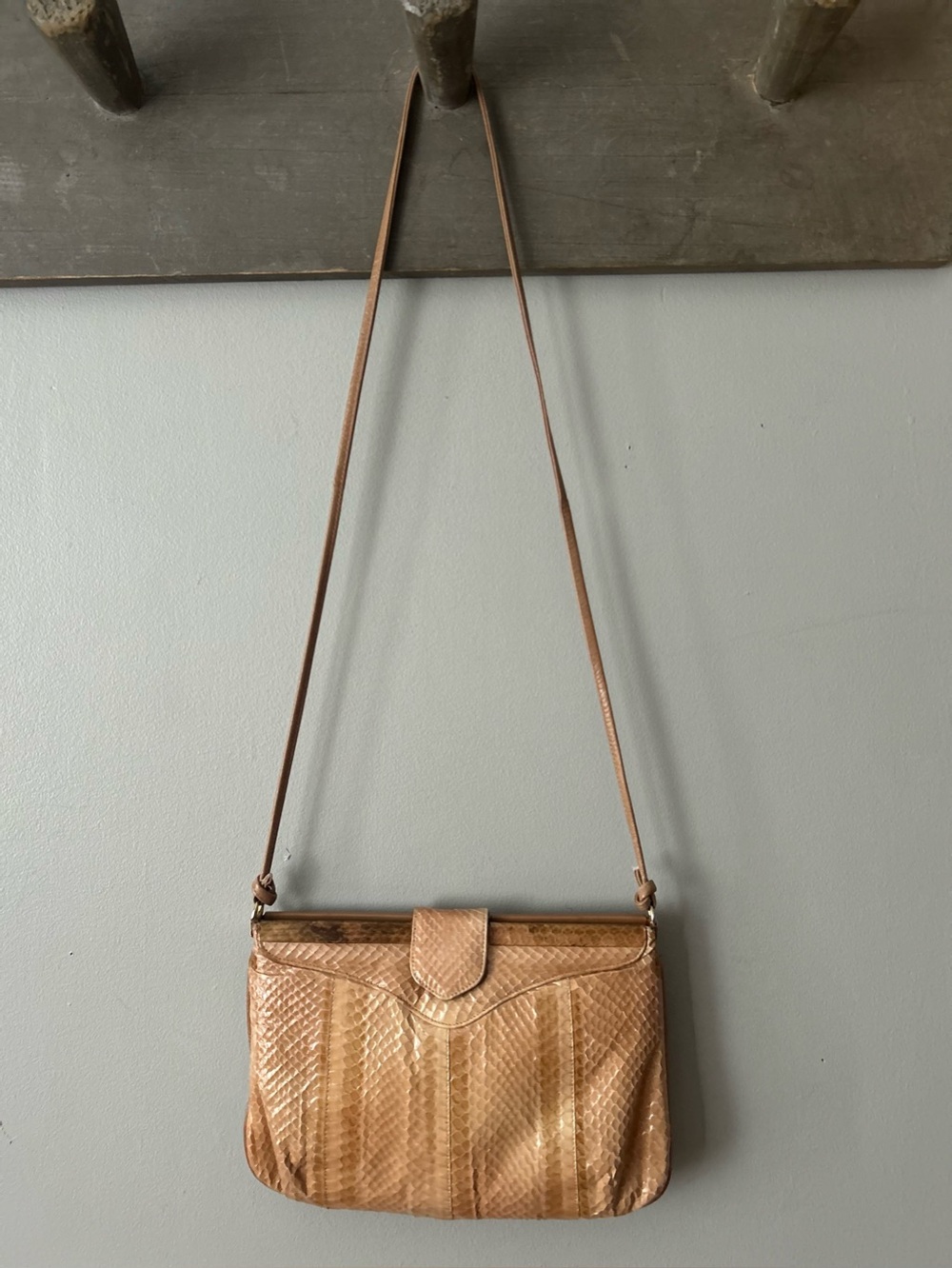 Vintage 70s snakeskin purse - Picture 3 of 16